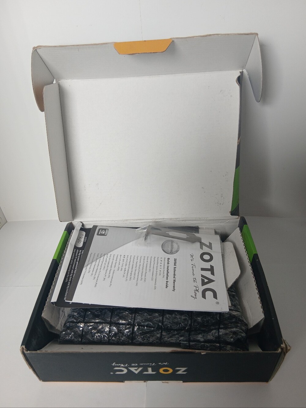 Nvidia Model P401-000(B) Graphics Card - Picture 6 of 9
